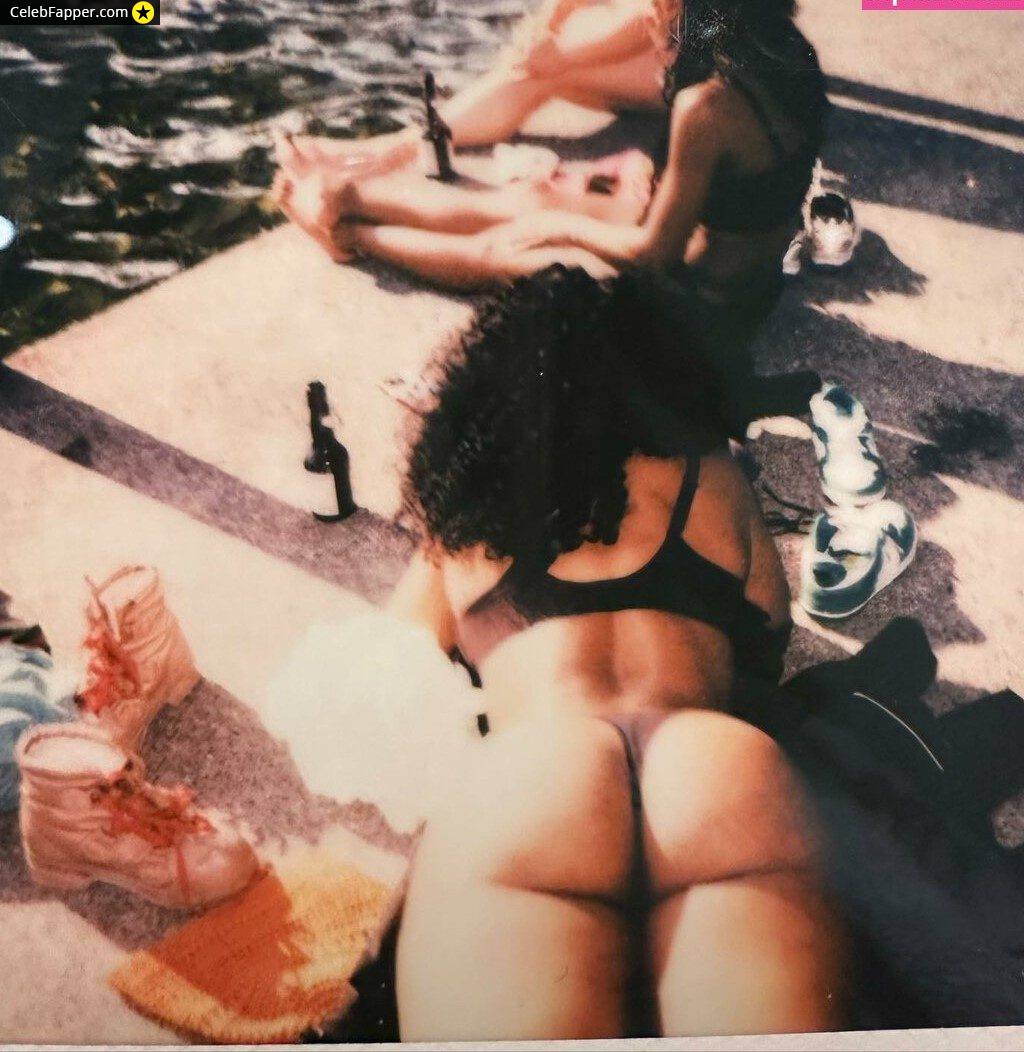 sza fap butt ass thong bikini